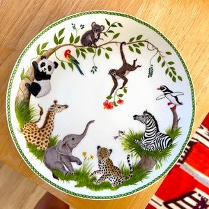 Jungle Party by LYNN CHASE